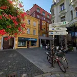 Le Monde - Amazing 5bdr In Downtown アパート ブラチスラヴァ