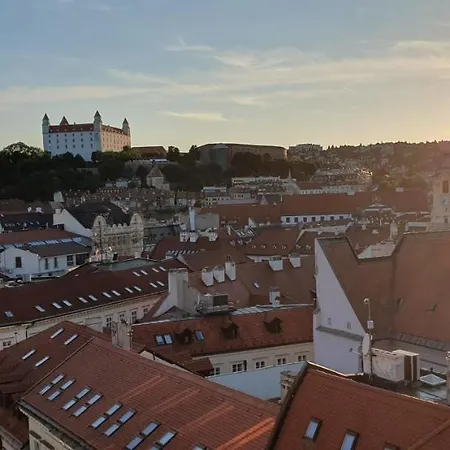 Le Monde - Amazing 5bdr In Downtown Daire Bratislava