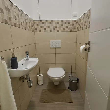 Le Monde - Amazing 5bdr In Downtown ברטיסלאבה