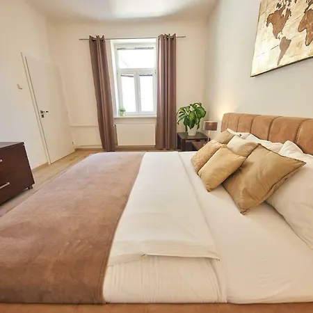 Apartment Le Monde - Amazing 5bdr In Downtown *