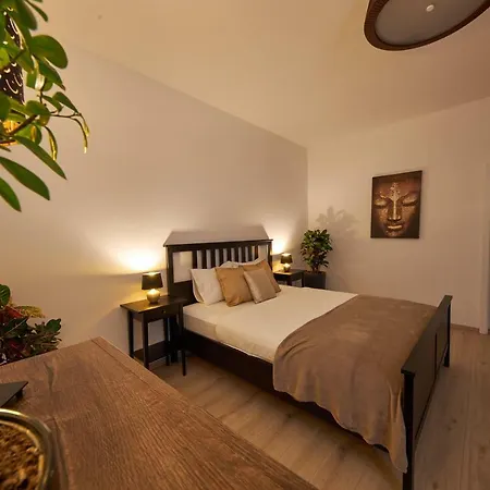 Le Monde - Amazing 5bdr In Downtown * Bratislava