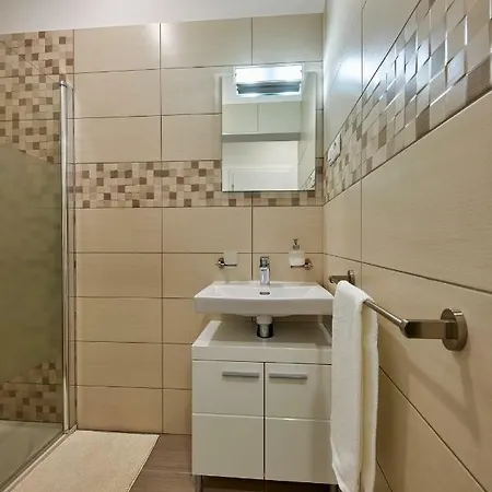 Le Monde - Amazing 5bdr In Downtown Apartment