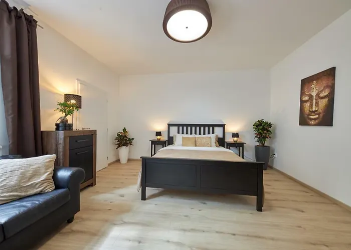 Le Monde - Amazing 5bdr In Downtown * Pozsony