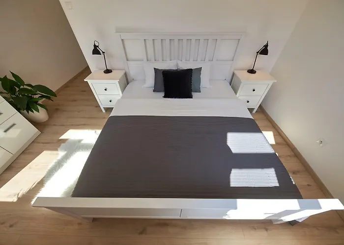 Apartament Le Monde - Amazing 5bdr In Downtown Bratislava