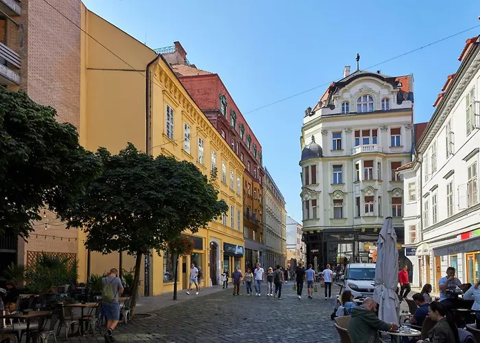 Le Monde - Amazing 5bdr In Downtown * Pressburg