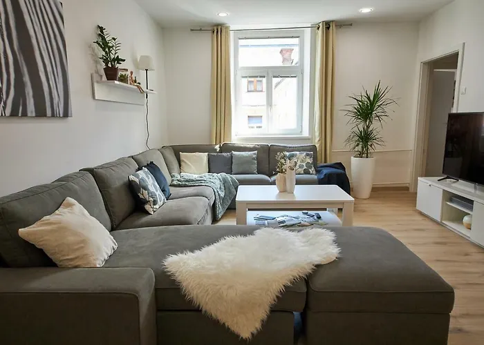 Le Monde - Amazing 5bdr In Downtown Pressburg