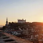 Le Monde - Amazing 5bdr In Downtown * Bratislava