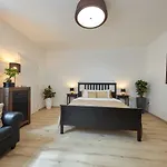 Le Monde - Amazing 5bdr In Downtown * Bratislava