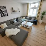 Le Monde - Amazing 5bdr In Downtown * Bratislava