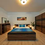 Lägenhet Le Monde - Amazing 5bdr In Downtown *