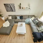 Le Monde - Amazing 5bdr In Downtown Lägenhet